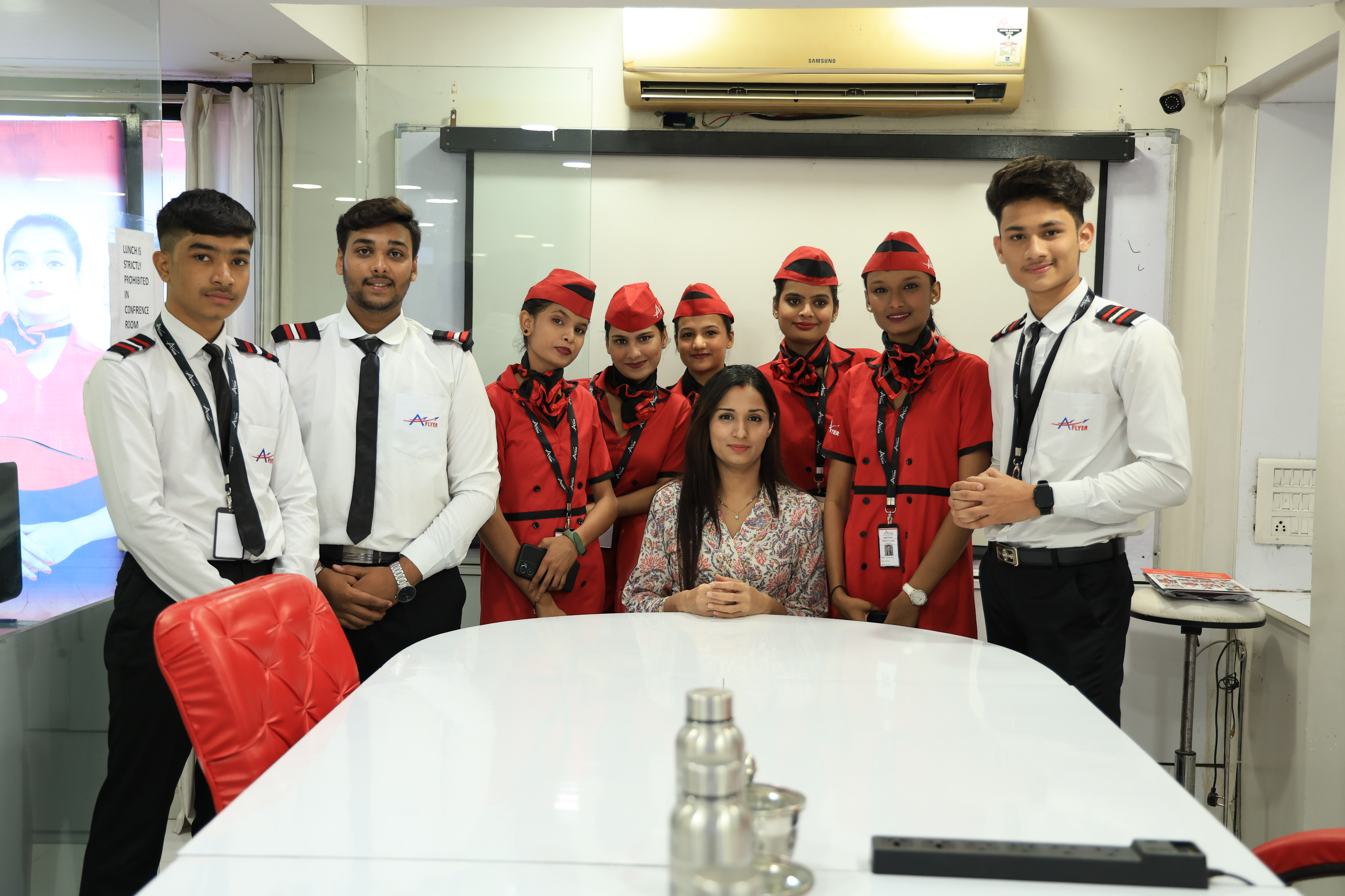 service-image